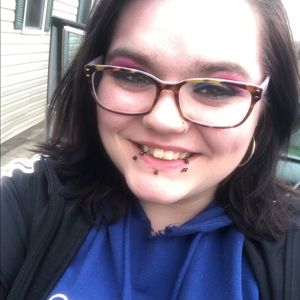 Meet your Posher, Veronica